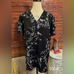 Black Floral V-Neck Blouse